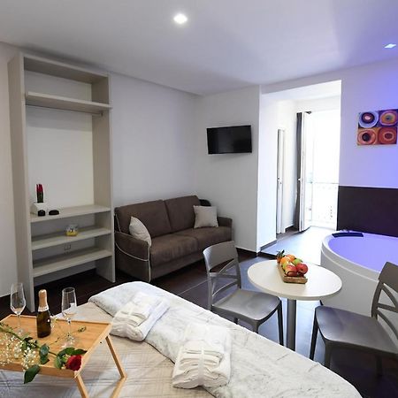 B&B In Centro Storico Салерно Экстерьер фото